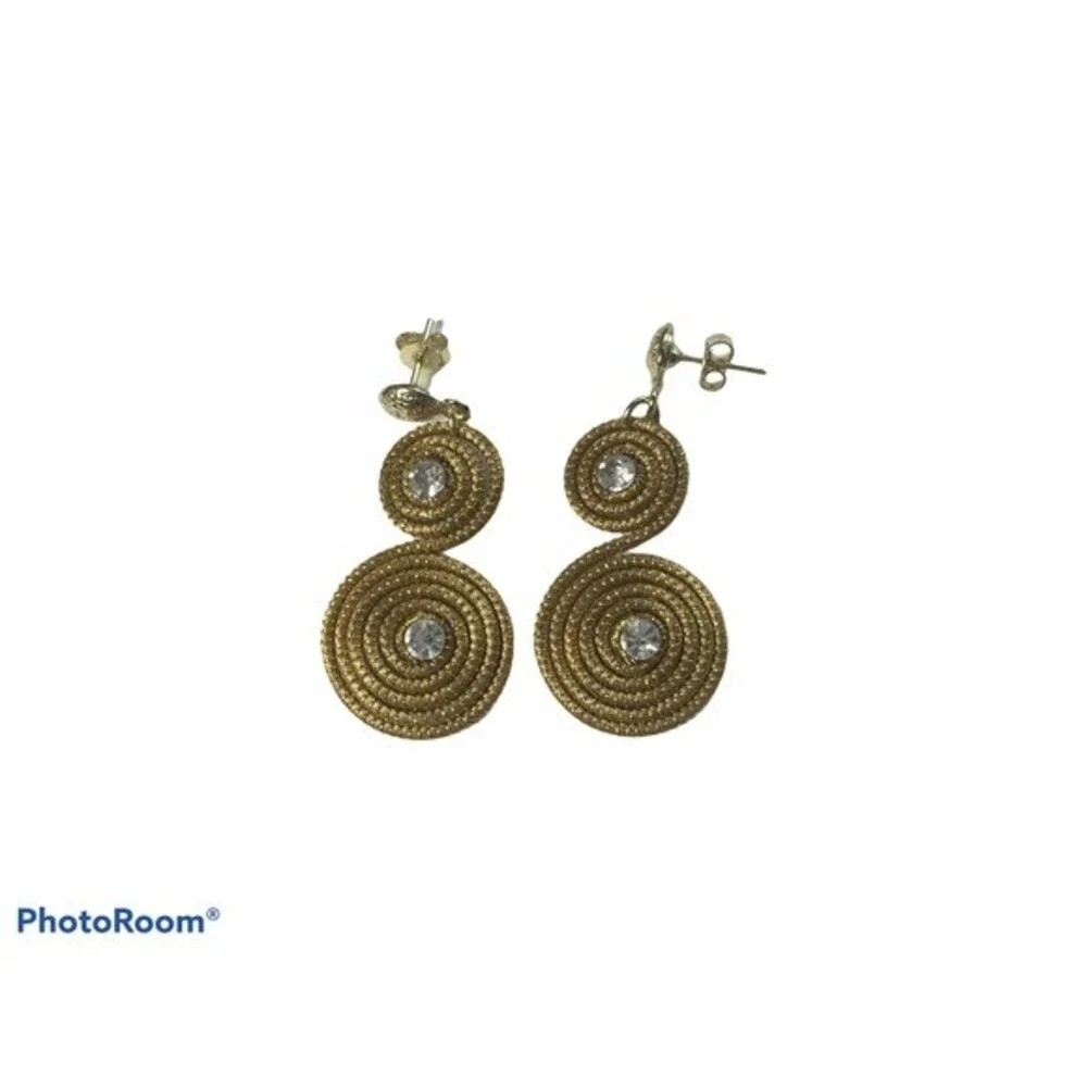 Gold Wire Necklace and Earrings
